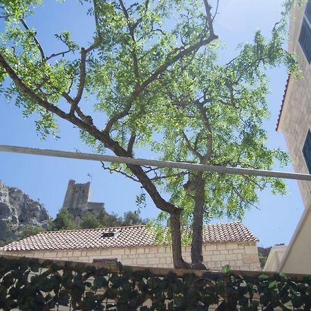 Apartamento House Nataniel In Omis Near Sea Exterior foto