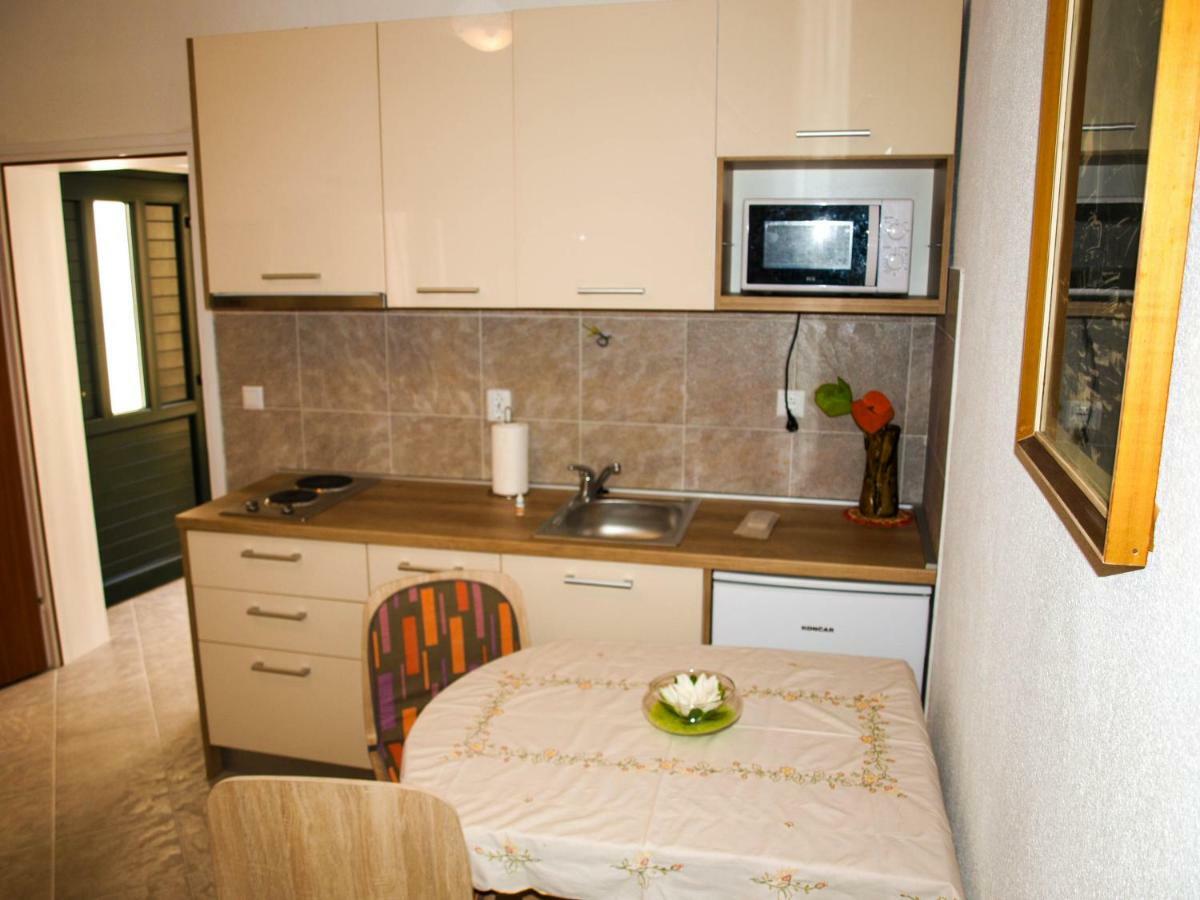 Apartamento House Nataniel In Omis Near Sea Exterior foto