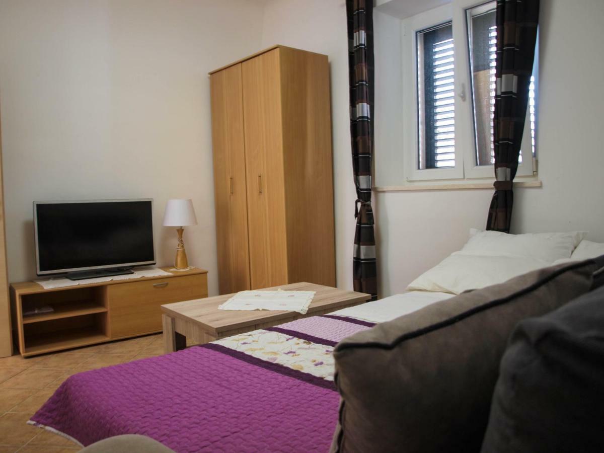 Apartamento House Nataniel In Omis Near Sea Exterior foto