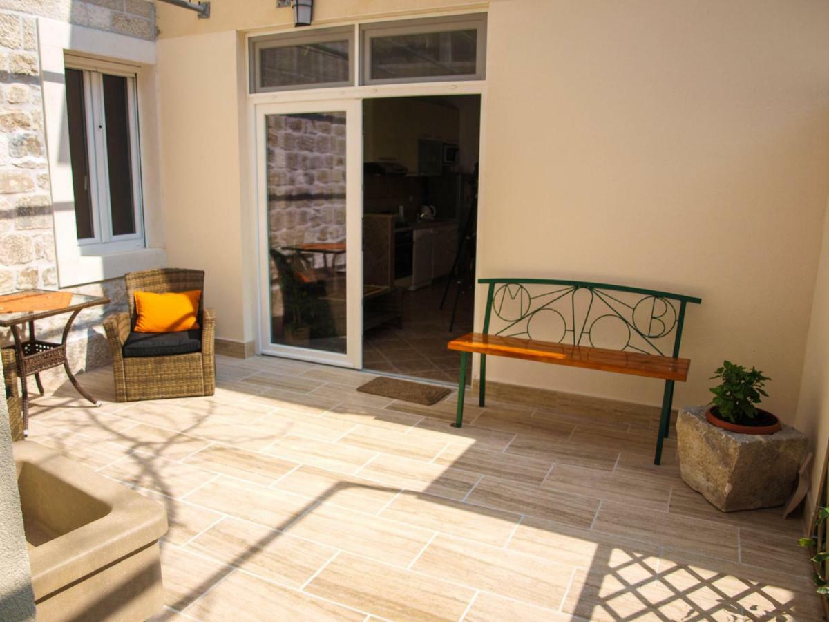 Apartamento House Nataniel In Omis Near Sea Exterior foto