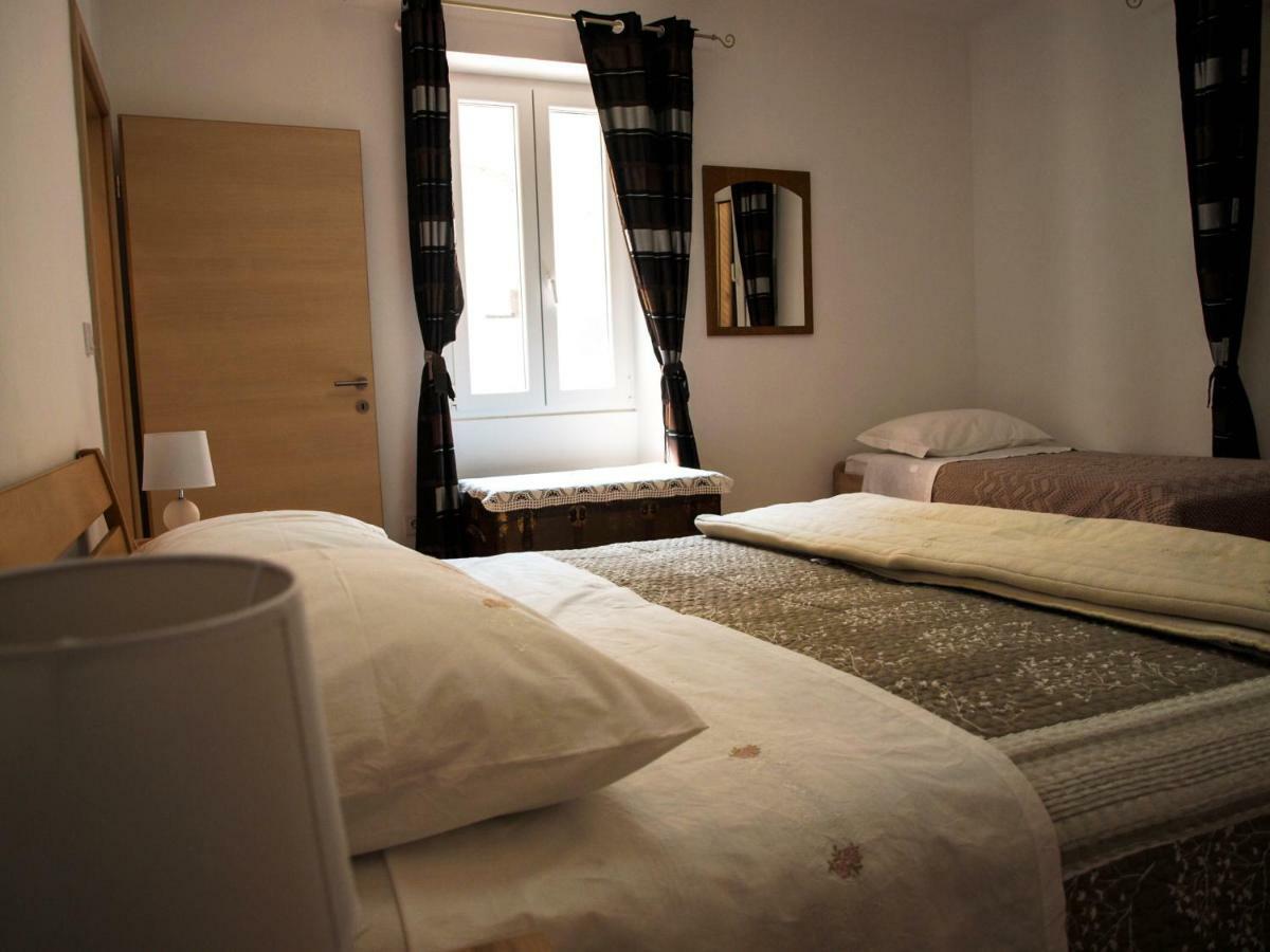 Apartamento House Nataniel In Omis Near Sea Exterior foto