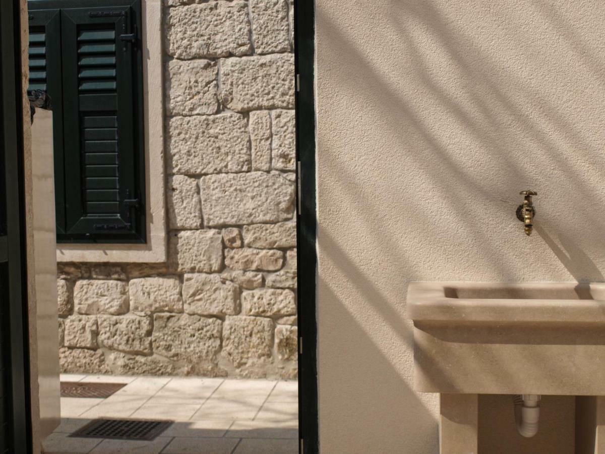 Apartamento House Nataniel In Omis Near Sea Exterior foto