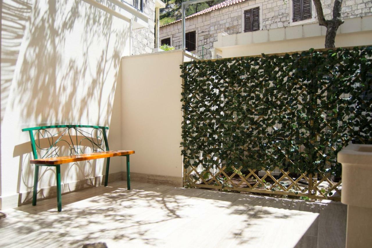 Apartamento House Nataniel In Omis Near Sea Exterior foto
